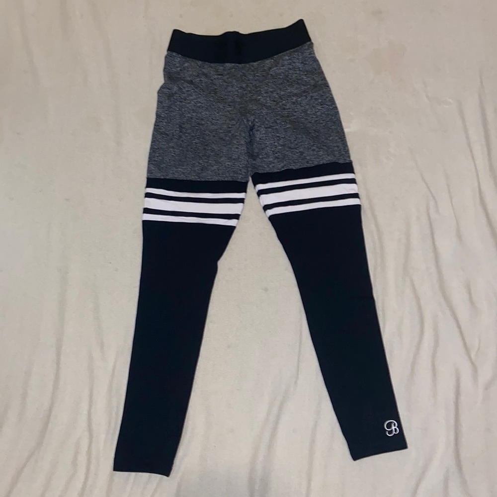 BOMBSHELL LEGGINGS, PERFECT CONDITION, only worn once, size small